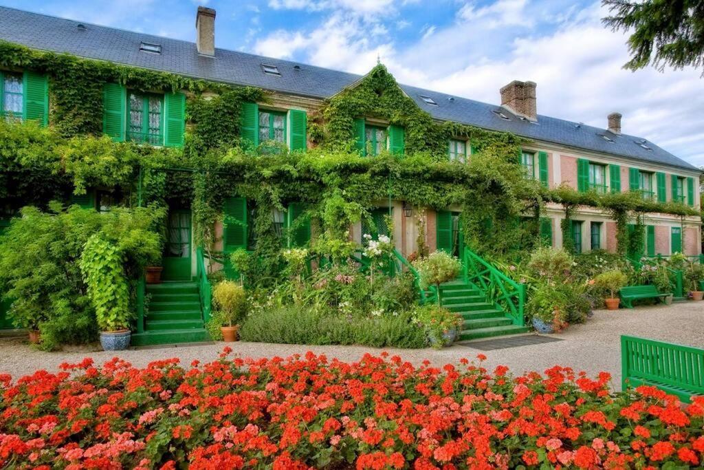 Maison Fleurs De Lys, Climatisee, Wifi Et Parking Privee Gratuit, Lave-Linge, Vernon Giverny Экстерьер фото