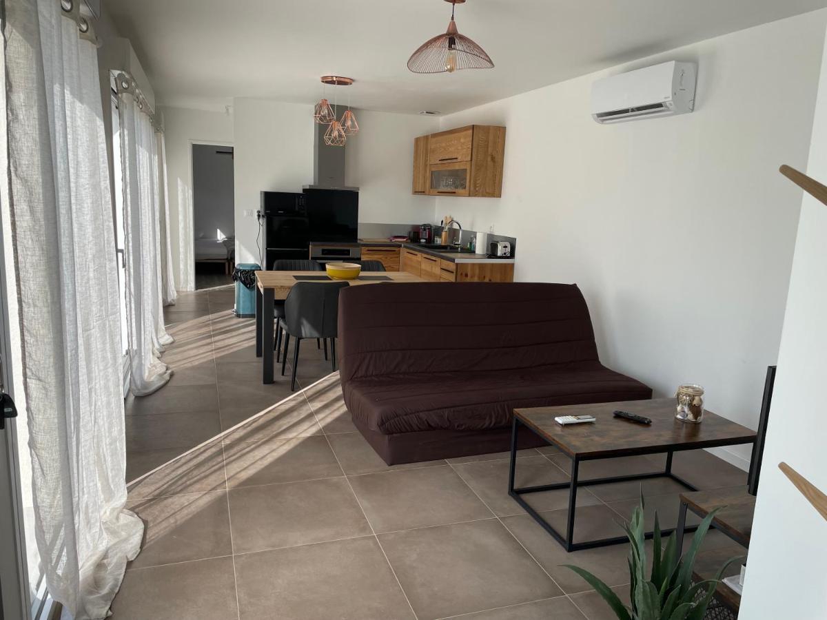 Maison Fleurs De Lys, Climatisee, Wifi Et Parking Privee Gratuit, Lave-Linge, Vernon Giverny Экстерьер фото